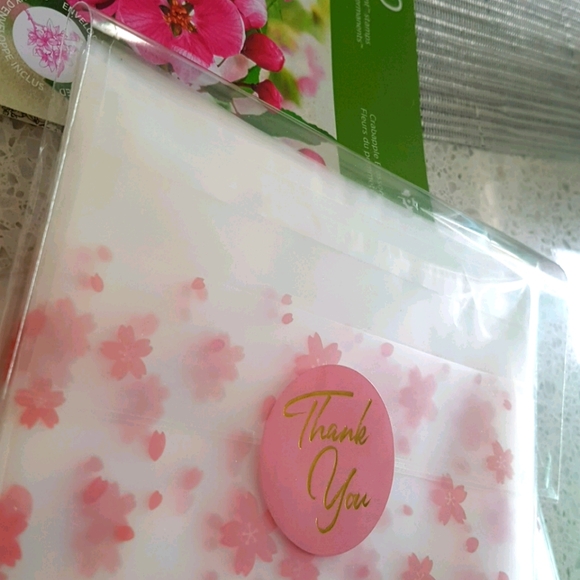 25 pcs Little Pink Flowers Clear Bags 5.5x5.5" Inches - Picture 8 of 13
